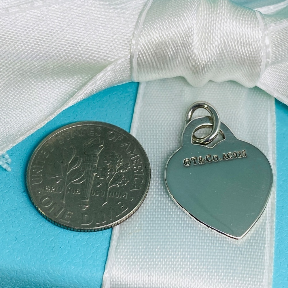 Tiffany and Company small heart charm AG925 silver engrave - Picture 3 of 3